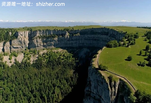 美国纪录片《畅游迷人之地 Fascinating Places 2023》第1-2季全26集 英语中英双字 无水印纯净版 1080P/MKV/30.3G 令人叹为观止的风景